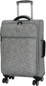 it Luggage 21.5-inch Lightweight Carry On Spinner Suitcase